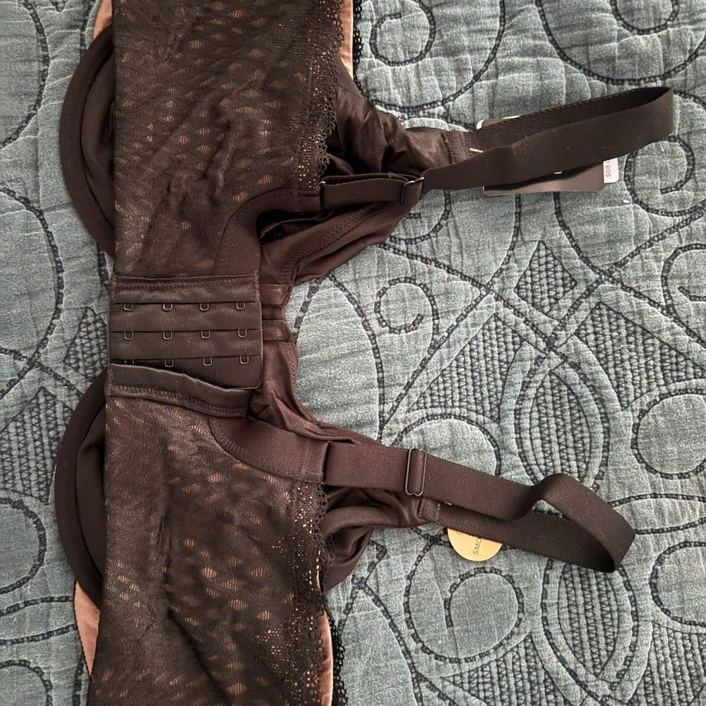 Wacoal Black and Cream Bra with Adjustable Straps